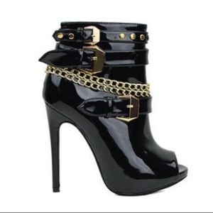 Search: Black Peep Toe www.MormansFashions.com